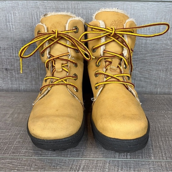 Timberland Y13.5 wheat leather fleece lined boots - Picture 8 of 16